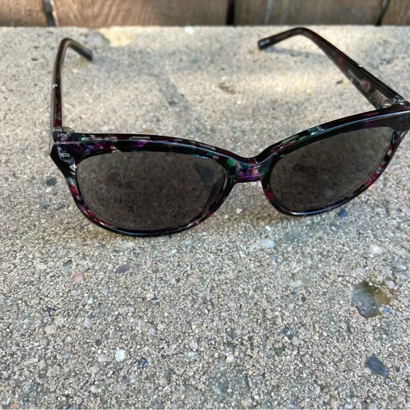 Prive Revaux Women’s Variegated purple black green  Reading Sunglasses - Picture 8 of 10